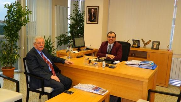 İlçe Milli Eğitim Müdürümüz Mustafa GÜÇLÜ, Halk Bankası Bölge Koordinatörü Sayın Levent Nihat GÜLEÇ´i Ziyaret etti.