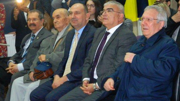 Fenerbahçe Spor Kulübü Başkanı Sayın Aziz YILDIRIM Önerler İlkokulu Müdürlüğünü Ziyaret Etti.