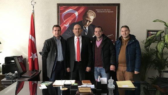 Öğrenci Servisleri Kooperatifi Başkanı ve Yönetimi İlçe Milli Eğitim Müdürümüz Sayın Ahmet ÜZGÜN´ ü Ziyaret Etti.