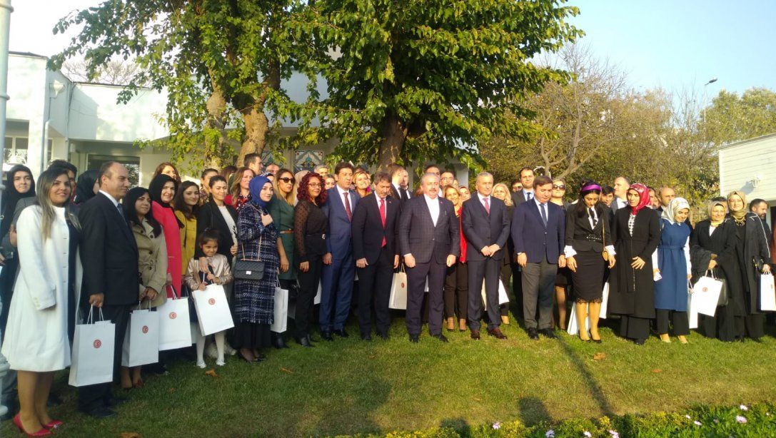 T.B.M.M. Başkanımız Mustafa Şentop 24 Kasim Ögretmenler Günunde Öğretmenlerimizi Florya Atatürk Deniz Köşkünde Ağırladı