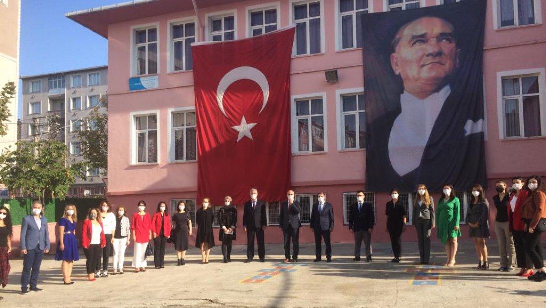 Anasınıfı ve İlkokul Birinci Sınıflar İle Başlayan Yüzyüze Eğitimin İlk Gününde, Atatürk İlkokulunda Tören Yapıldı.