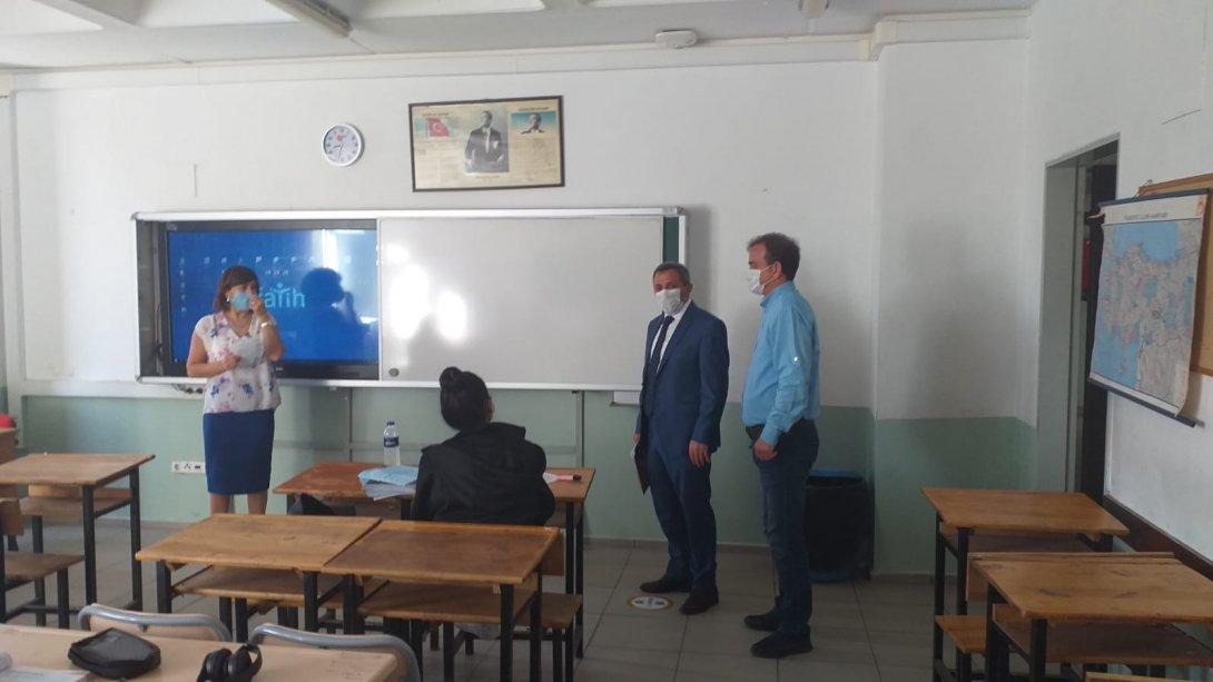 İlçe Milli Eğitim Müdürü Sayın Hüseyin ERDOĞAN Cemile Yeşil Anadolu Lisesini Ziyaret Etti.