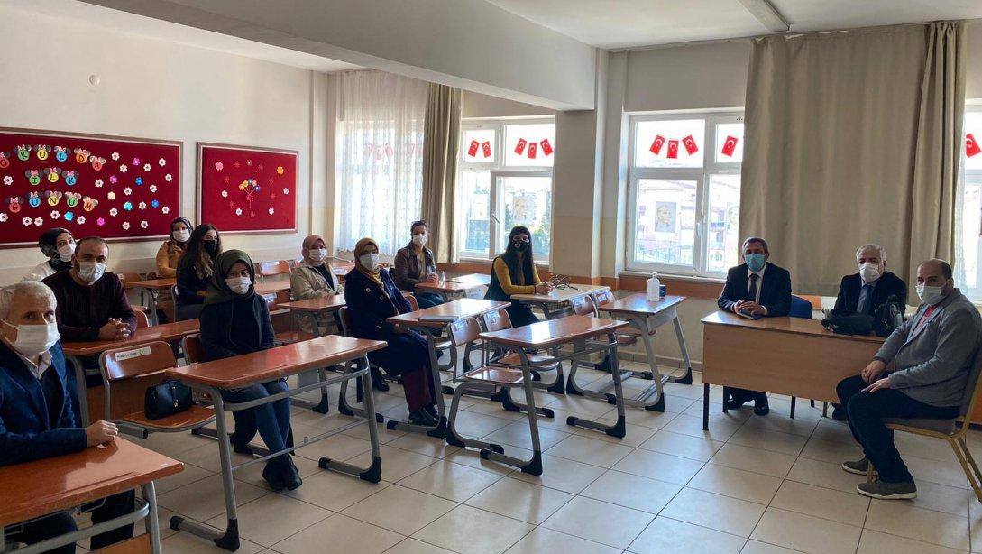 İlçe Milli Eğitim Müdürümüz Sayın Hüseyin ERDOĞAN Başkanlığında Cezzar Mustafa Ersin Ortaokulu ve Çorlu İmam Hatip Ortaokulunda Eğitim Öğretim Faaliyetleri İzleme ve Değerlendirme Toplantıları Yapıldı.
