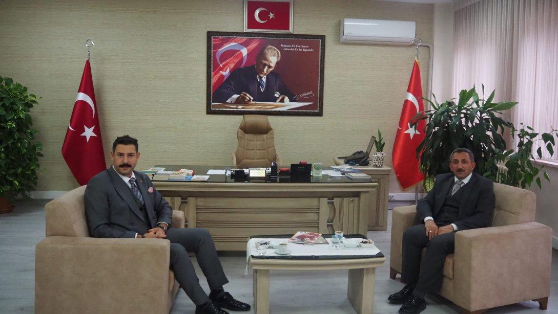 Çorlu Cumhuriyet Başsavcısı Bilgehan Yücel İlçe Milli Eğitim Müdürümüz Hüseyin Erdoğan'a 24 Kasım Öğretmenler Günü Dolayısıyla İade-i Ziyarette Bulundu