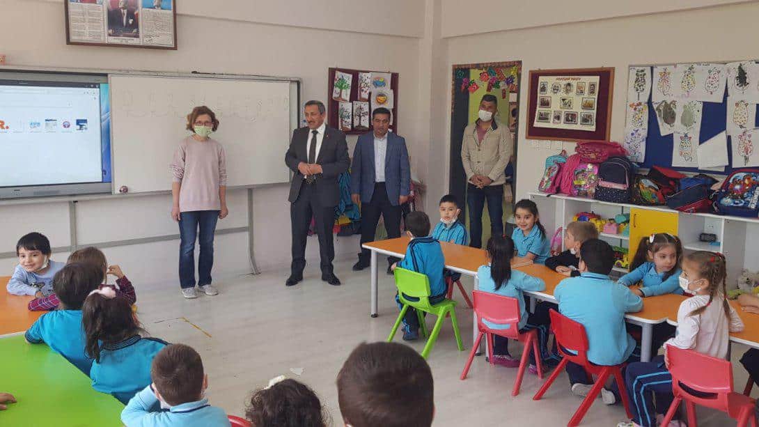 İlçe Milli Eğitim Müdürümüz Hüseyin Erdoğan Fevzi Çakmak İlkokulunu Ziyaret Ederek İncelemelerde Bulundu