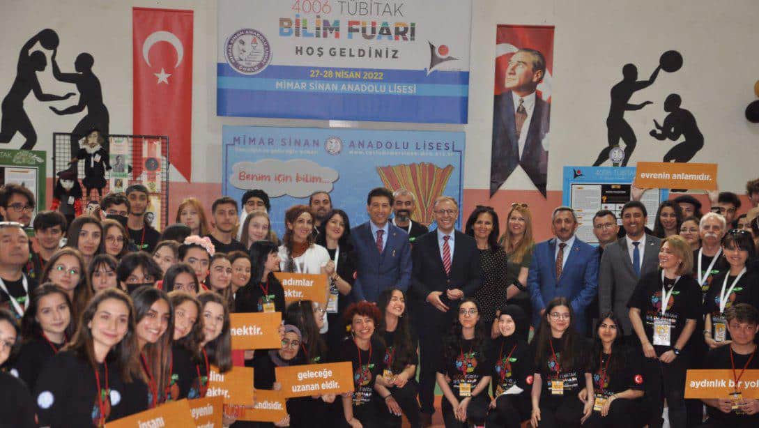 Çorlu Mimar Sinan Anadolu Lisesinde TÜBİTAK 4006 Bilim Fuarının Açılışı Gerçekleştirildi
