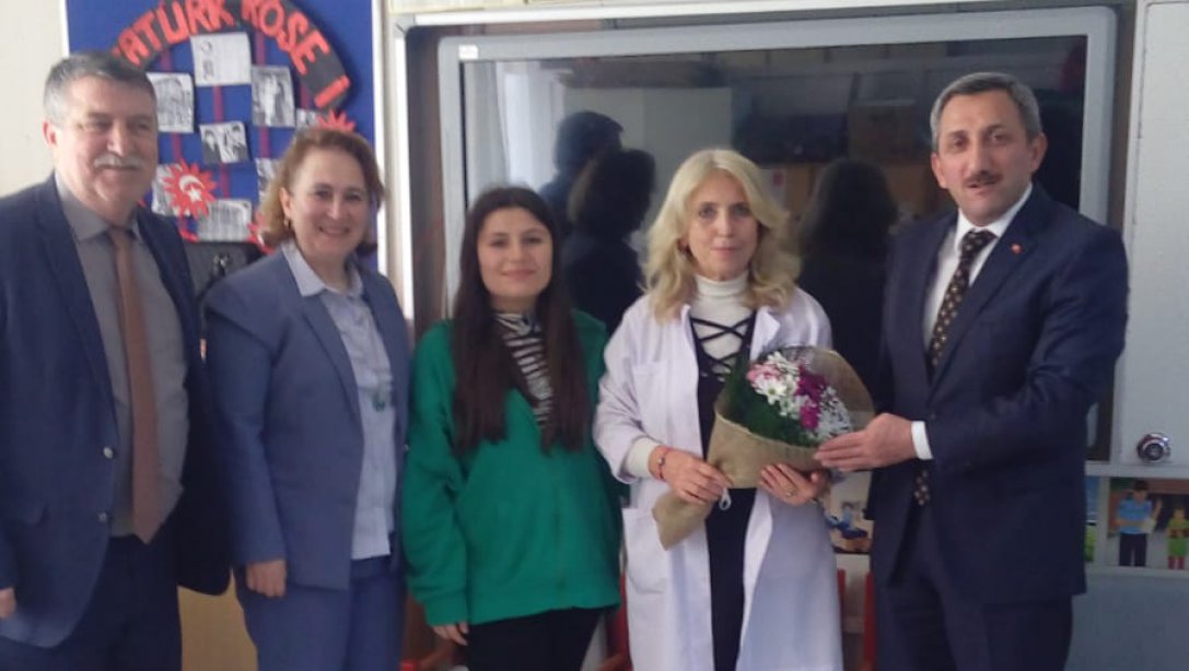 İlçe Milli Eğitim Müdürü Hüseyin Erdoğan 8 Mart Dünya Kadınlar Günü Dolayısıyla Hanife Şefik Celep İlkokulunu Ziyaret Etti