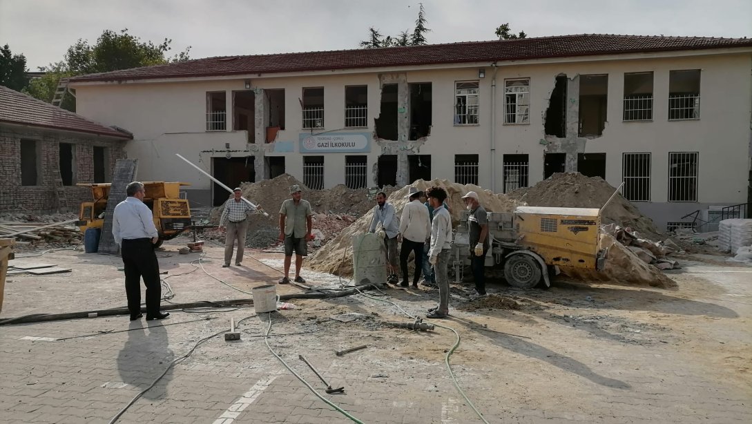 İlçe Milli Eğitim Müdürü Hüseyin Erdoğan Güçlendirme Kapsamına Alınan Okul Binalarında Yapılan Çalışmaları Denetledi