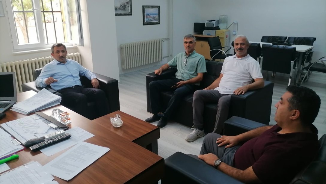 İlçe Milli Eğitim Müdürü Hüseyin Erdoğan Eğitim Öğretim Hazırlıkları Kapsamında Okul Ziyaretlerinde Bulundu