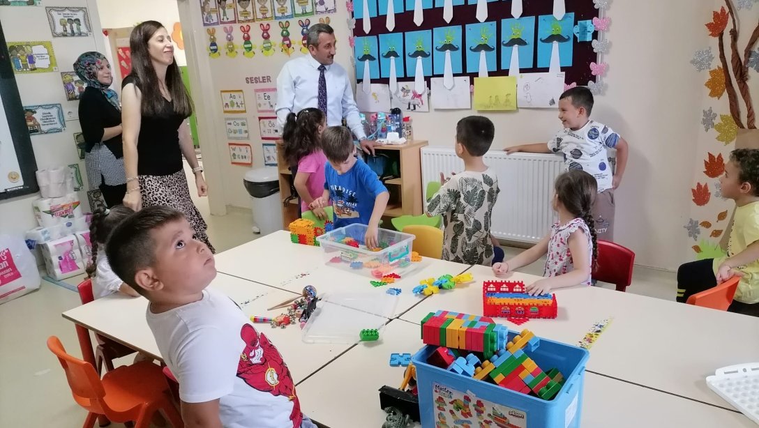 İlçe Milli Eğitim Müdürü Hüseyin Erdoğan 2023-2024 Eğitim Öğretim Yılının Başlaması Dolayısıyla Okullarda İncelemelerde Bulundu