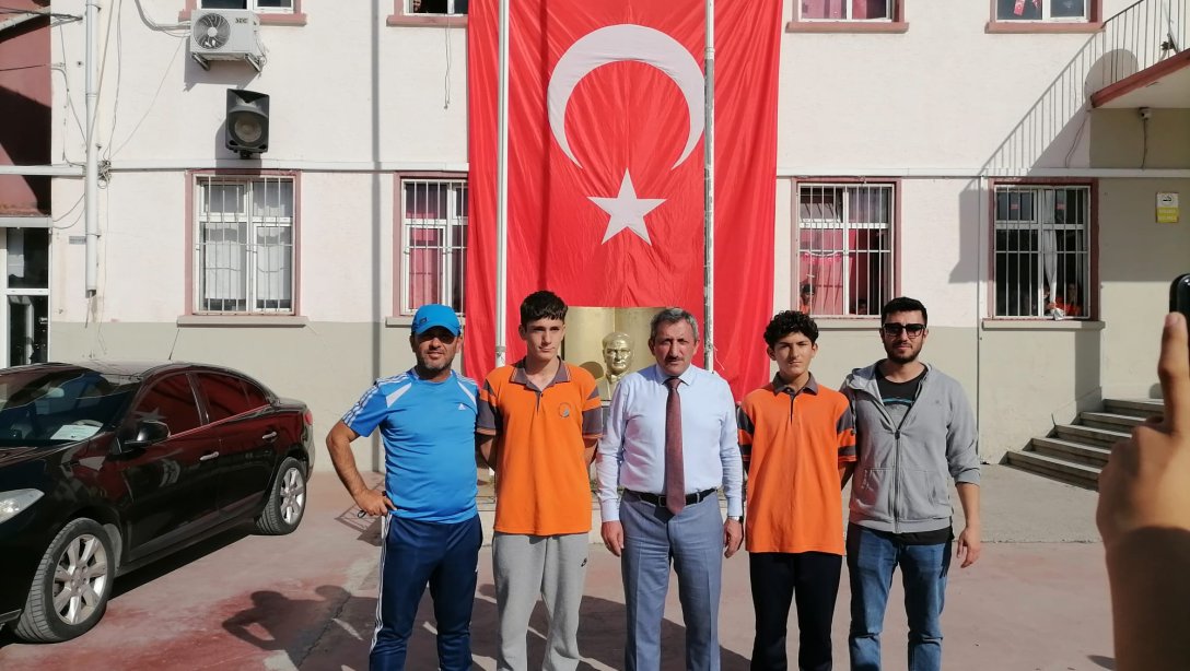 İlçe Milli Eğitim Müdürü Hüseyin Erdoğan Çorlu Ortaokulunu Ziyaret Etti