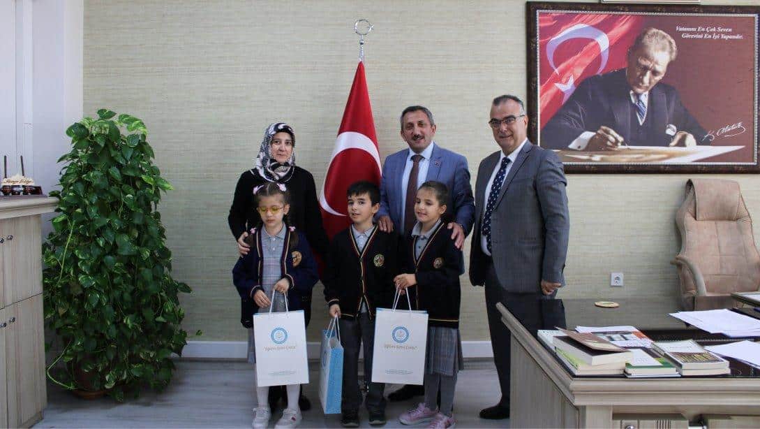 İlçe Milli Eğitim Müdürü Hüseyin Erdoğan Ticaret Ve Sanayi Odası İlkokulu Öğrencilerini Kabul Etti