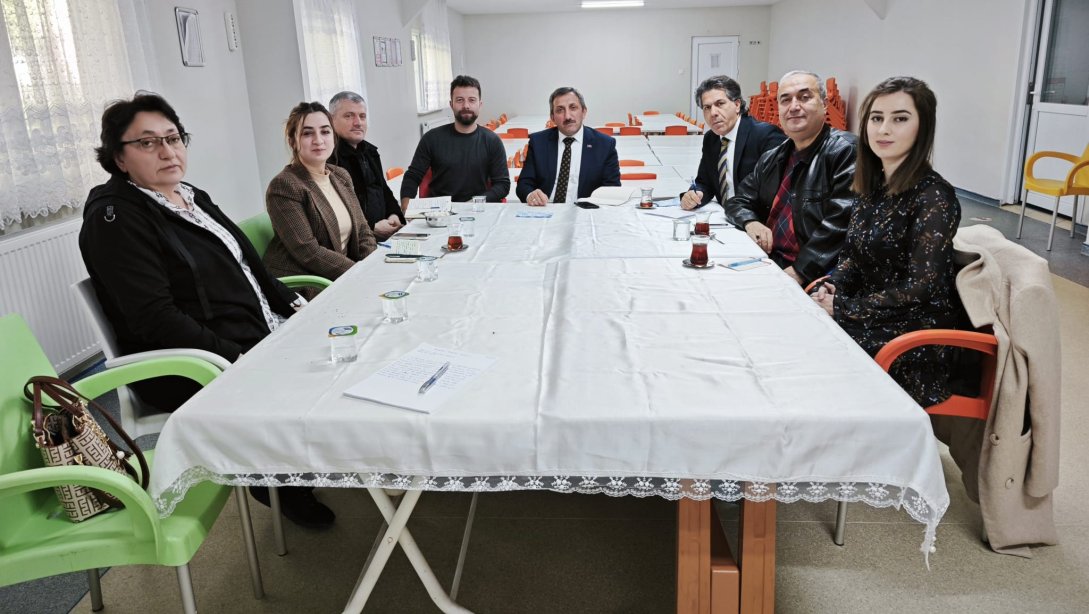 İlçe Milli Eğitim Müdürü Hüseyin Erdoğan Anaokulu Müdürleriyle Toplantı Yaptı