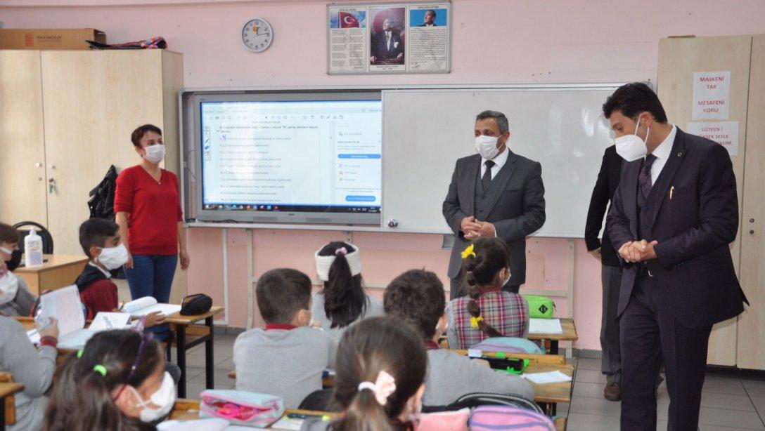 İl Milli Eğitim Müdürü Ersan Ulusan İlçemiz Okullarına Ziyaretlerde Bulundu