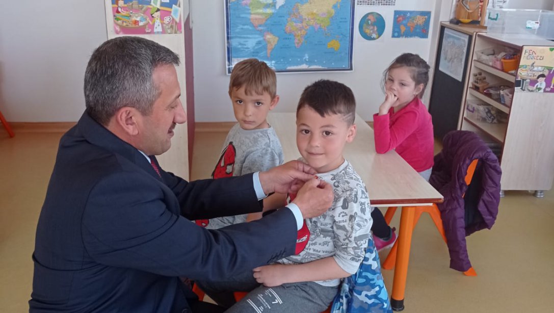 İlçe Milli Eğitim Müdürümüz Hüseyin Erdoğan Nene Hatun Anaokulu ve Cezzar Mustafa Ersin Ortaokuluna Ziyarette Bulundu