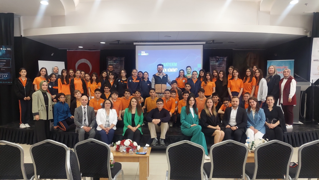İlçemiz Havuzlar Ortokulunda TÜBİTAK Bilim Söyleşileri Etkinliği Yapıldı